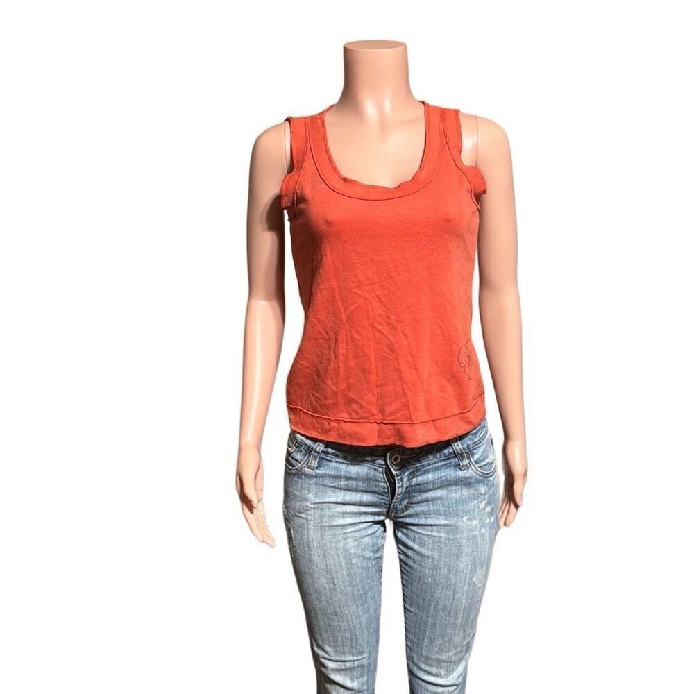 Women's picante sleeveless ruffle tank top M
